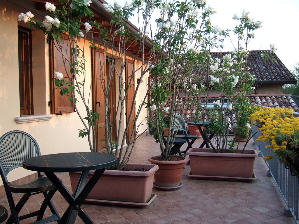 9 Muse Bed And Breakfast Canneto sull'Oglio Room photo