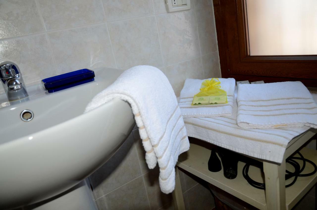 9 Muse Bed And Breakfast Canneto sull'Oglio Exterior photo